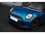 MINI Cooper 1.5 136pk Classic | Achteruitrijcamera | Stoelverwarming | 17" | Parkeerhulp Achter