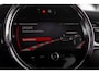 MINI Cooper 1.5 136pk Classic | Achteruitrijcamera | Stoelverwarming | 17" | Parkeerhulp Achter