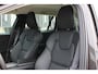 Volvo V60 B3 Essential Edition | Adaptieve Cruise Control | Blind spot | Parkeercamera | Park Assist voor en Achter | Verwarmbare voorstoelen | Verwambare Achterbank | Stuurverwarming