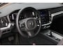 Volvo V60 B3 Essential Edition | Adaptieve Cruise Control | Blind spot | Parkeercamera | Park Assist voor en Achter | Verwarmbare voorstoelen | Verwambare Achterbank | Stuurverwarming