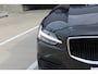Volvo V60 B3 Essential Edition | Adaptieve Cruise Control | Blind spot | Parkeercamera | Park Assist voor en Achter | Verwarmbare voorstoelen | Verwambare Achterbank | Stuurverwarming