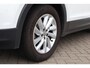 Volkswagen T-Cross 1.0 TSI Life parkeersensoren voor en achter, side assist dodehoek sensor, navigatie, 16" LMV, lederen multifunctioneel stuurwiel, 6 speakers, lane assist, light assist, speed limiter, cruise control, bluetooth carkit