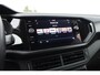 Volkswagen T-Cross 1.0 TSI Life parkeersensoren voor en achter, side assist dodehoek sensor, navigatie, 16" LMV, lederen multifunctioneel stuurwiel, 6 speakers, lane assist, light assist, speed limiter, cruise control, bluetooth carkit