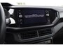 Volkswagen T-Cross 1.0 TSI Life parkeersensoren voor en achter, side assist dodehoek sensor, navigatie, 16" LMV, lederen multifunctioneel stuurwiel, 6 speakers, lane assist, light assist, speed limiter, cruise control, bluetooth carkit