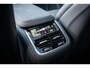 Volvo XC90 2.0 T8 Plug-in hybrid AWD Ultra Dark | Bowers & Wilkings Premium Audio | Luchtvering | 360 Camera | Head-Up | Massage + ventilatie | Extra Getint Glas | Trekhaak inklapbaar |