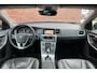 Volvo V60 Cross Country T5 Automaat Polar+ Luxury | Afneembare Trekhaak | Schuifkanteldak | Powers Seats | Parkeercamera | Verwarmbare Voorstoelen | Navigatie | Bluetooth Telefonie & Multimedia | Cruise Control