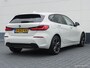 BMW 1-Serie 118i Automaat Executive Sport Edition | Navigatie | 2x PDC | Blackline