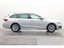 Skoda Octavia Combi 1.5 TSI First Edition | Trekhaak | Parkeerhulp | Optiek zwart | 150pk!