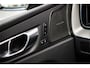 Volvo XC60 2.0 T6 Plug-in hybrid AWD Ultimate Black Edition | Trekhaak | Stoelventilatie en Massage | Adaptieve Cruise Control | Harman Kardon |