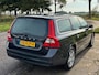Volvo V70 1.6 T4 Momentum Automaat ECC Audio/CD Navigatie LMV 17" Leder ABS ESP Cruisecontrol PDC ASR Dealeronderh. Apk 13/07/2026