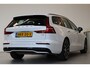 Volvo V60 T6 350PK AWD Plus Dark | Trekhaak | 360° | Contourstoelen | HK | All Season
