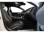 Volvo V60 T6 350PK AWD Plus Dark | Trekhaak | 360° | Contourstoelen | HK | All Season