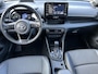 Toyota Yaris 1.5 Hybrid Executive | Bi-tone | Carplay | Dode hoek waarschuwing | Parkeersensoren |