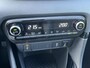 Toyota Yaris 1.5 Hybrid Executive | Bi-tone | Carplay | Dode hoek waarschuwing | Parkeersensoren |