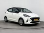 Hyundai i10 1.0 Premium Two tone | Navigatie | Camera | Climate control | Apple Carplay | Cruise control |