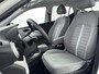 Hyundai i10 1.0 Premium Two tone | Navigatie | Camera | Climate control | Apple Carplay | Cruise control |