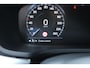 Volvo V60 T5 Momentum | Keyless Entree | Parkeersensoren voor + achter | Apple Carplay / Android Auto | Navigatie | Dealeronderhouden | Cruise Control | Privacy Glass | 18" Lichtmetalen Velgen