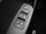 Renault Captur TCe 140 Business Zen - RIJKLAARPRIJS - 140 pk! - 4 cilinder - Achteruitrijcamera - Dealeronderhouden