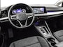 Volkswagen Golf Variant 1.0 eTSI 110pk DSG Life · Camera · Apple/Android Car Play · Elek.Trekhaak · Sfeerverlichting · 16'' Inch · Garantie t/m 25-08-2027 of 100.000km