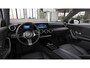 Mercedes-Benz A-klasse 250e Business Solution Luxury | Panoramaschuifdak | 18 inch velgen | Driving Assistance Package | Achteruitrijcamera | Dodehoekassistent |