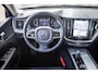Volvo XC60 2.0 T6 Plug-in hybrid AWD Plus Dark | Long Range | Trekhaak | Schuif/kanteldak | Rondomzicht camera | Dodehoek assistent | Stoel/Stuur verwarming | Adaptieve Cruise Control