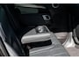 Land Rover Discovery 3.0 Td6 HSE Luxury 7 Persoons Panoramadak I Trekhaak I Meridian I 360 Camera I Stoelverwarming voor & achter