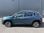 Peugeot 2008 130pk Allure (Navigatie - Automatische Airco - Apple Carplay - Parkeersensoren - Lichtmetalen velgen)