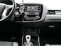 Mitsubishi Outlander 2.4 Intense+ Plug In Hybrid 225pk Dealer O.H PHEV | 360 Camera | Lederen Sportstoelen Verwarmd | Keyless | Navigatie | Stuur Verwarmd | Cruise Control | Blis | DAB |