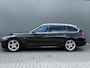 BMW 3-Serie Touring BWJ 2019 318i M 136 PK Sport Corporate Lease AUTOMAAT | NW APK | STOELVERW. | FULL LED | LEER | ELKETR. ACHTERKLEP | NAVI | CLIMA | CRUISE | LMV | PDC