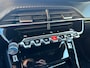 Peugeot 2008 1.2 Hybrid 136 GT | Achterbank in delen neerklapbaar | Achteruitrijcamera | Airco (automatisch)
