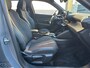 Peugeot 2008 1.2 Hybrid 136 GT | Achterbank in delen neerklapbaar | Achteruitrijcamera | Airco (automatisch)
