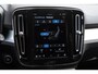 Volvo XC40 B4 Plus Dark | 2000 kg trekgewicht | Trekhaak | Stuur & Stoelverwarming | Pilot Assist | Elektrische Achterklep | Elektrische Stoelen | Google Services | Harman Kardon |
