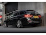 BMW 5-Serie Touring 520d 191 pk High Executive M-Sportpakket / BTW-Auto/ Pano-Dak/ Harman&Kardon/ Camera/ Leder/ Sport-Stoelen/ Stoel.Verw/ Lucht-Vering/ 20'' LMV