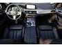 BMW 5-Serie Touring 520d 191 pk High Executive M-Sportpakket / BTW-Auto/ Pano-Dak/ Harman&Kardon/ Camera/ Leder/ Sport-Stoelen/ Stoel.Verw/ Lucht-Vering/ 20'' LMV