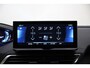 Peugeot 3008 1.6 HYbrid 225pk Automaat Road Trip Plug in Hybrid | Navigatie | Achteruitrijcamera | Dodehoek detectie | Climate control | Keyless | Lage kilometerstand