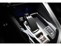 Peugeot 3008 1.6 HYbrid 225pk Automaat Road Trip Plug in Hybrid | Navigatie | Achteruitrijcamera | Dodehoek detectie | Climate control | Keyless | Lage kilometerstand