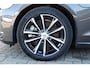 Volvo V60 T6 Automaat AWD Plus Bright | Park Assist | Verwarmbaar Stuurwiel | Stoelen voor/achter verwarmbaar | Elektrisch verstelbare stoelen met memory functie