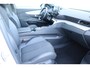 Peugeot 3008 1.2 PURETECH 130PK GT AUTOMAAT / NAVI / LEDER / CLIMA / PDC / 18" LMV / CAMERA / KEYLESS / FULL-LED / ALCANTARA / WINTERPAKKET / ADAPT. CRUISECONTROL 1E EIGENAAR / NIEUWSTAAT !!