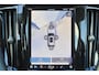 Volvo XC60 T6 Recharge AWD Plus Dark - LONG RANGE - Panorama/schuifdak - IntelliSafe Assist & Surround - 360º Camera - Harman/Kardon audio - Adaptieve LED koplampen - Verwarmde voorstoelen, stuur & achterbank - Parkeersensoren voor & achter - Elektr. bedienb. voorstoelen met geheugen - Head up display - Draadloze tel. lader - Extra getint glas - Elektr. inklapbare trekhaak - 19' LMV