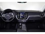 Volvo XC60 T6 Recharge AWD Plus Dark - LONG RANGE - Panorama/schuifdak - IntelliSafe Assist & Surround - 360º Camera - Harman/Kardon audio - Adaptieve LED koplampen - Verwarmde voorstoelen, stuur & achterbank - Parkeersensoren voor & achter - Elektr. bedienb. voorstoelen met geheugen - Head up display - Draadloze tel. lader - Extra getint glas - Elektr. inklapbare trekhaak - 19' LMV