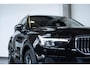 Volvo XC40 1.5 T4 Recharge Inscription | Panoramadak | Harman Kardon Premium Audio | Electrische wegklapbare trekhaak | lederen bekleding | Stoelverwarming | Parkeercamera | BLIS | Adaptive Cruise Control | Electrische bedienbare voorstoelen