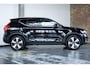 Volvo XC40 1.5 T4 Recharge Inscription | Panoramadak | Harman Kardon Premium Audio | Electrische wegklapbare trekhaak | lederen bekleding | Stoelverwarming | Parkeercamera | BLIS | Adaptive Cruise Control | Electrische bedienbare voorstoelen