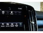 Volvo XC40 1.5 T4 Recharge Inscription | Panoramadak | Harman Kardon Premium Audio | Electrische wegklapbare trekhaak | lederen bekleding | Stoelverwarming | Parkeercamera | BLIS | Adaptive Cruise Control | Electrische bedienbare voorstoelen