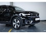 Volvo XC40 1.5 T4 Recharge Inscription | Panoramadak | Harman Kardon Premium Audio | Electrische wegklapbare trekhaak | lederen bekleding | Stoelverwarming | Parkeercamera | BLIS | Adaptive Cruise Control | Electrische bedienbare voorstoelen