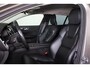 Volvo V60 T5 Momentum - IntelliSafe Assist & Surround - Verwarmde voorstoelen - Parkeersensoren voor & achter - Elektr. inklapbare trekhaak - 18' LMV