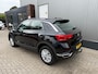 Volkswagen T-Roc 1.0 TSI Style / Apple Car Play / 1e eigenaar / Cruise Control / Airco / Trekhaak / Navigatie / Nederlandse auto