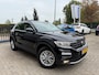 Volkswagen T-Roc 1.0 TSI Style / Apple Car Play / 1e eigenaar / Cruise Control / Airco / Trekhaak / Navigatie / Nederlandse auto