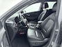 Hyundai Kona 1.6 GDI HEV PREMIUM *| NAVI | CAMERA | CLIMA | CRUISE | LEDER | 18'' LMVELGEN | AUTOMAAT | PDC VóóR & ACHTER | FABRIEKSGARANTIE GELDIG T/M 3-2026! |