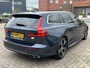 Volvo V60 2.0 T6 Recharge 340 pk AWD Inscription Trekhaak Panoramadak Pilot Assist ACC Tailored Wool Bekleding Exterior Styling Kit 19 Inch Elec. Stoelen Camera PDC Harman Kardon Contourstoelen Plug in Hybride NL Auto 1e Eigenaar