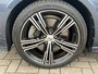 Volvo V60 2.0 T6 Recharge 340 pk AWD Inscription Trekhaak Panoramadak Pilot Assist ACC Tailored Wool Bekleding Exterior Styling Kit 19 Inch Elec. Stoelen Camera PDC Harman Kardon Contourstoelen Plug in Hybride NL Auto 1e Eigenaar